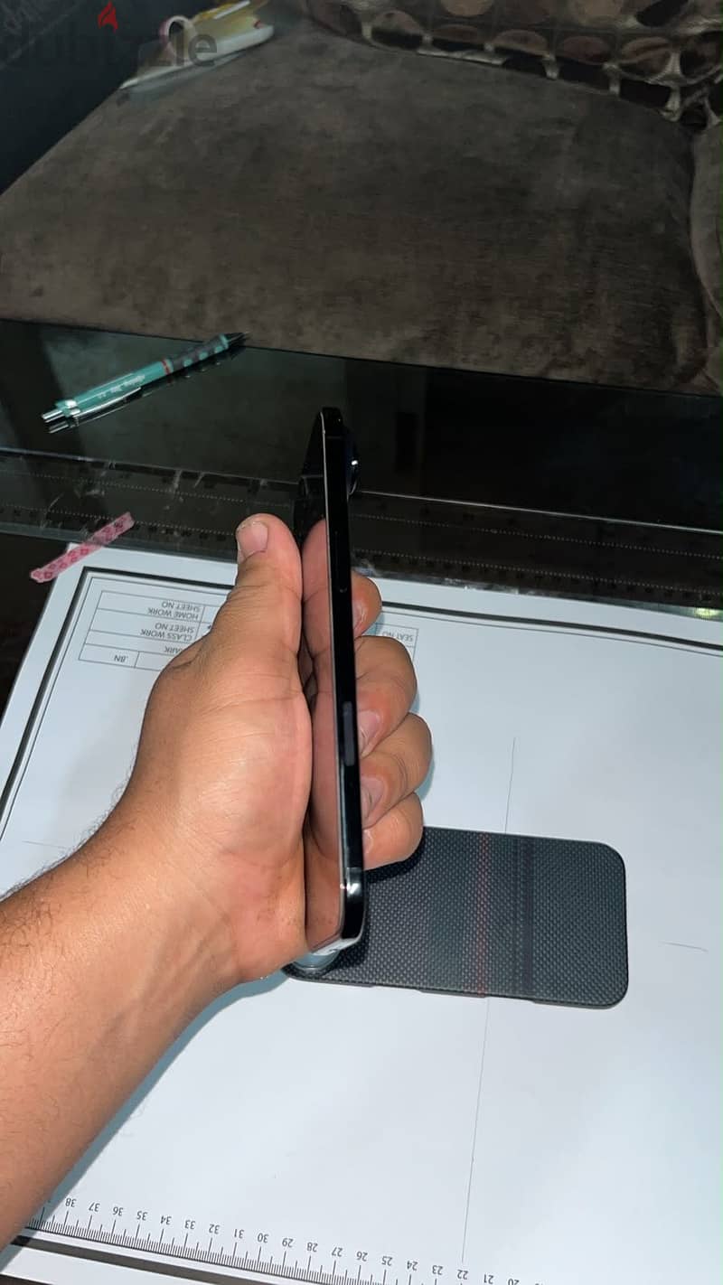Apple - iPhone 17 Air 2