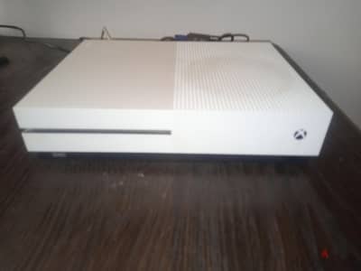 Xbox one s للبيع او البدل