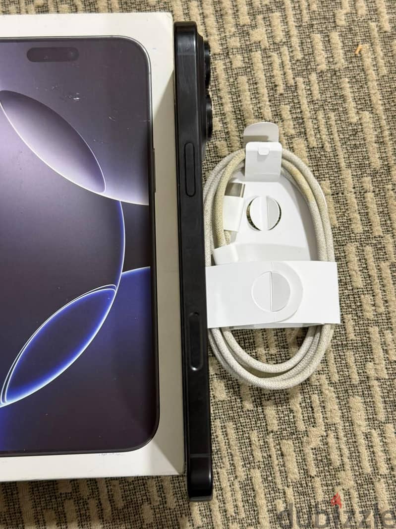 Apple - iPhone 16 Pro Max 3