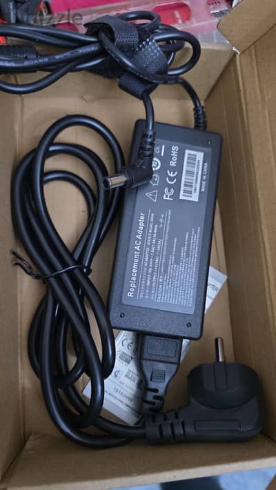 ادابتور شاشة سامسونج adapter 14 v 3  a  samsung