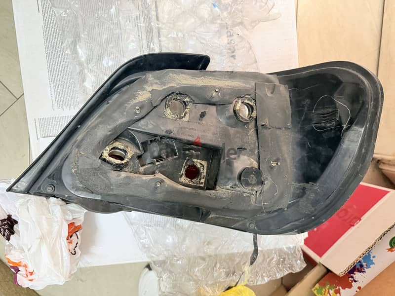 Original Subaru Impreza 2005 taillights 4