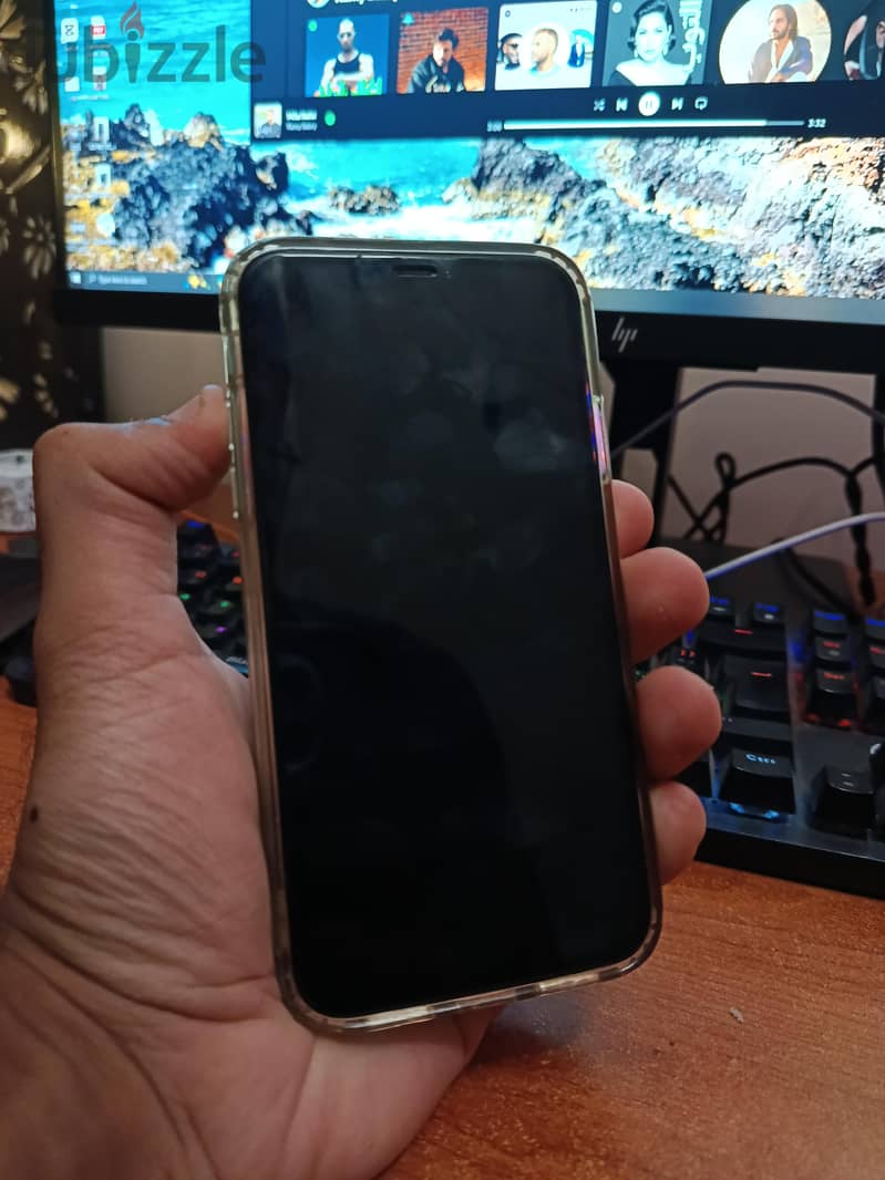 Apple - iPhone 11 3