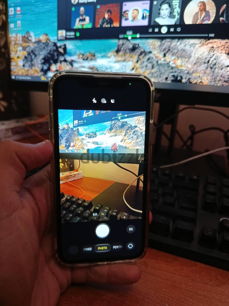 Apple - iPhone 11 4
