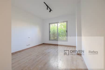 Under Market Price Super Lux Apartment For Sale By Installment in Palm Parks  Palm Hills, The Crown, 6th of October City, Giza.