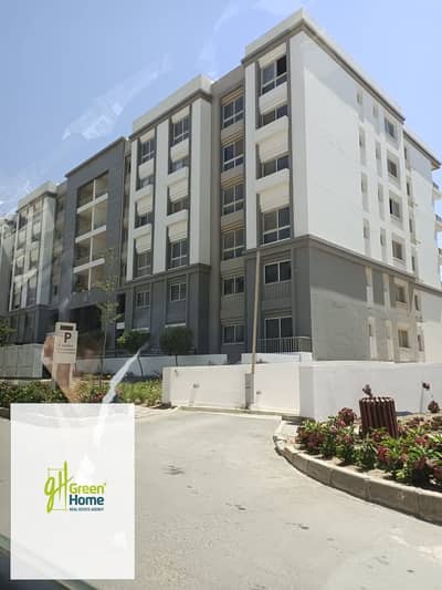 Own luxury living Apartment  Fully finished  For Sale in Hyde park New Cairo View club and landscape