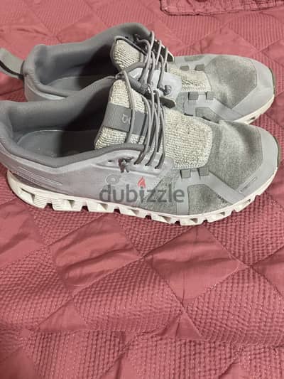 Women's shoes