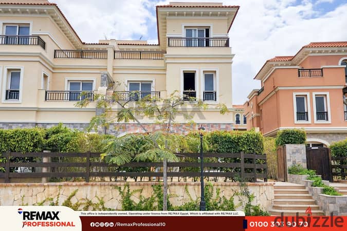 مكونة من 3 ادوار مطلات مفتوحة فيلا ستاندالون للبيع في جيوار الكينج مريوط