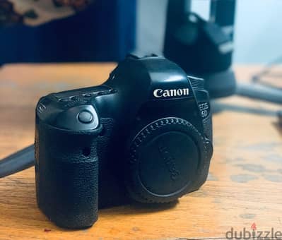 كاميرا 6d بحاله الزيرو camera 6d