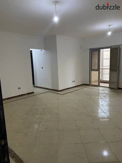 Apartment 115 sqm for sale in Compound Sakan Misr South Hills, New Cairo, on the New Ain Sokhna Road and on the American University Axis, just minutes to the Southern 90 and two minutes to the New Ain Sokhna Road, and minutes to Gamal Abdel Nasser Axis and Mohamed Naguib, and Hyde Park Compound. Apartment 115 sqm for sale in Compound Sakan Misr South Hills, New Cairo, on the New Ain Sokhna Road and on the American University Axis, just minutes to the Southern 90 and two minutes to the New Ain Sokhna Road, and minutes to Gamal Abdel Nasser Axis and Mohamed Naguib, and Hyde Park Compound.