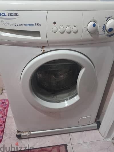 ايديل زانوسى