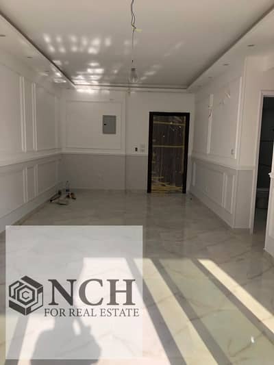 **Garden Apartment for Rent in La Mirada – New Cairo**  Enjoy comfortable living in this finished apartment with a private garden in La Mirada, New Ca