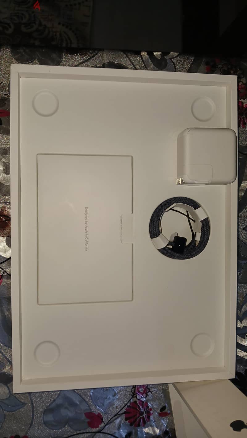 Mac book air m3 8