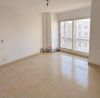 شقه للبيع في مدينتي 135 متر b3 طلعت مصطفي دور اول مساحه مثاليه