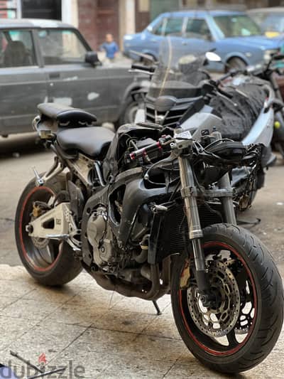 هولندا cbr 600 متور حاله فوق الممتازه الفيبر كله موجود