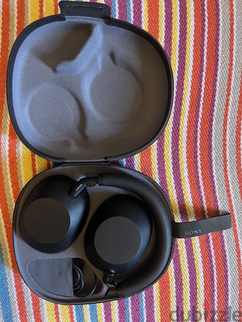 Sony WH-1000XM6 1