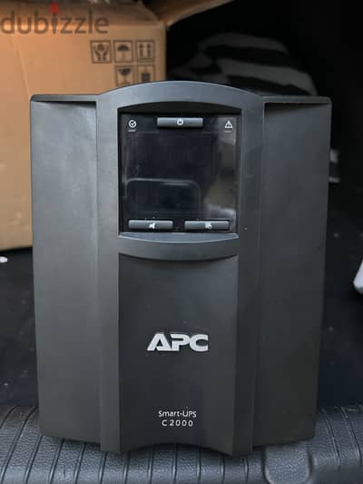 APC Smart-UPS C 2000 (SMC2000I) كسر زيرو بالكرتونة