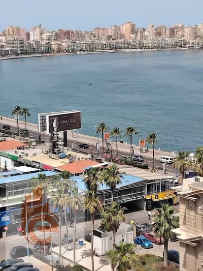 شقـة مفـروشــة بـ محطة الرمل // فيـو بحــر
