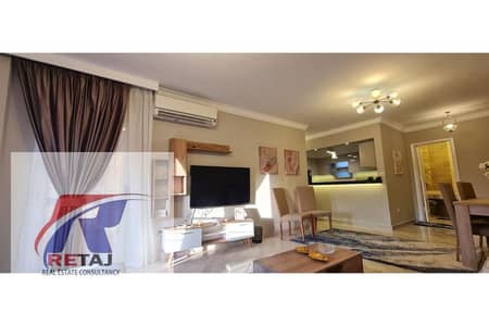 Furnished apartment for rent with ultra-luxurious finishing and modern furniture in Dar Misr Al-Qaranful Compound, First Settlement.