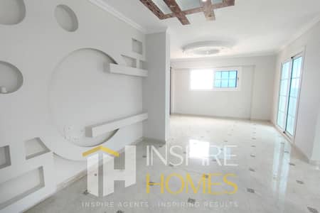 Licensed Apartment for Rent, Steps from the Sea, Open View