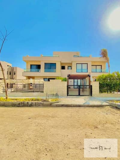 TW Model Villa for Sale in Noor City.