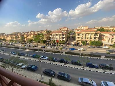 شقة ايجار فى الرحاب الايجار بالمطبخ موقع مميز بالقرب من الخدمات