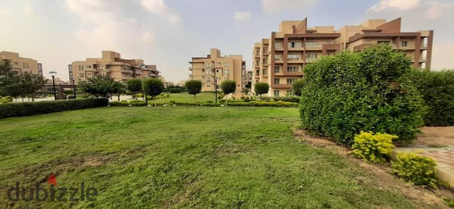 Ground floor apartment with garden for rent in Wessal Views Compound, 220 sqm, 3 bedrooms, prime location with an open view.