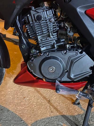 بنيلي VLR150