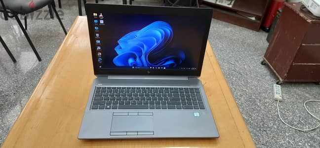 hp zbook fury g6 - Intel Xeon E-2286M