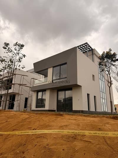 Middle Townhouse in AlQamzi Eastshire | 166 sqm | 3 Master Bedrooms | تاون هاوس ميدل بتسليم ديسمبر 2026 وخطة سداد مميزة