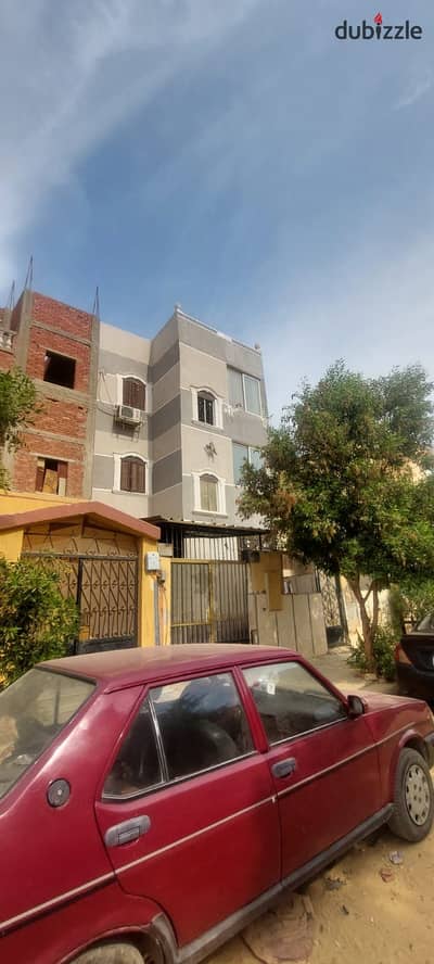فرصة للبيع بالحي الرابع ابني بيتك ( عمارة كامله للبيع )