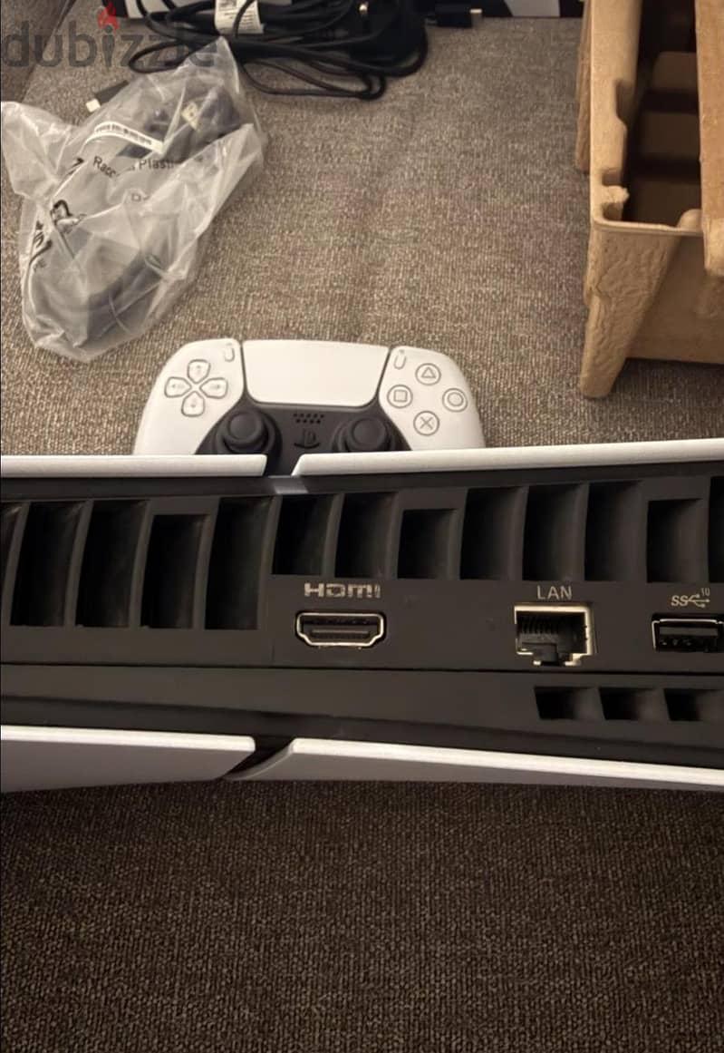 ps5 slim used like new 1