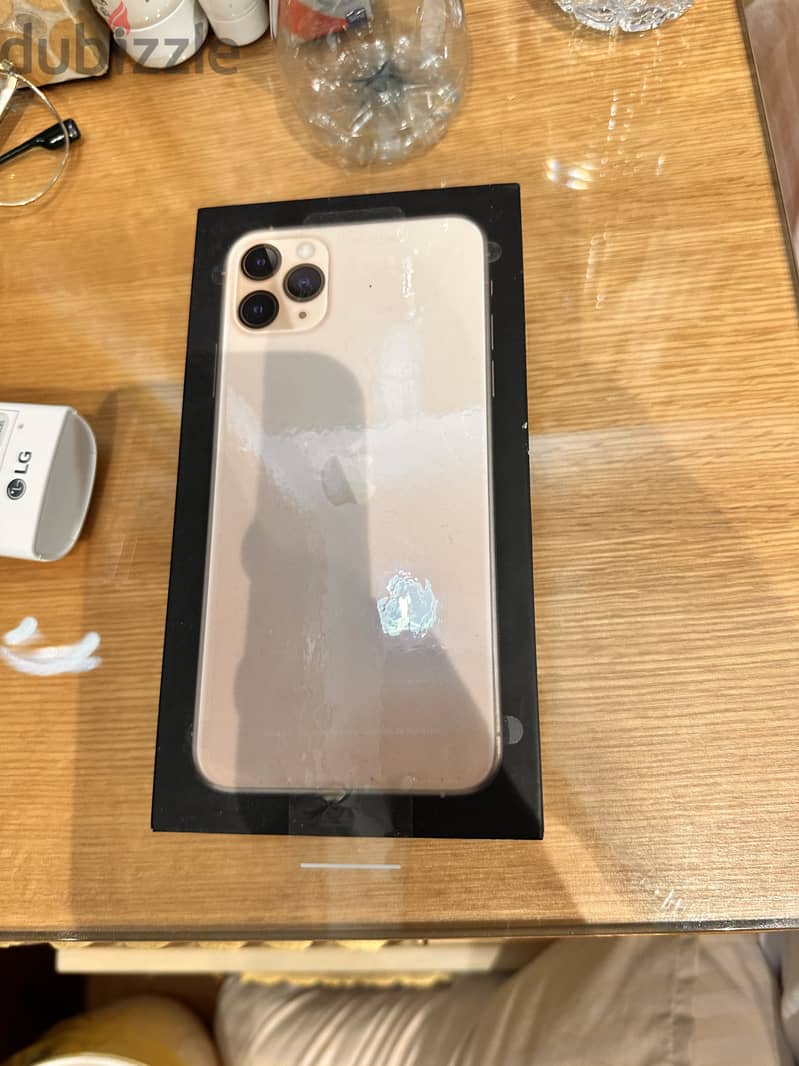 Apple - iPhone 11 Pro Max 256 GB with box 2