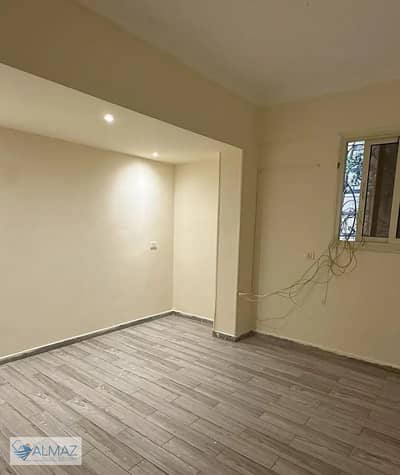 Unfurnished basement (180 sqm) with a private garden, featuring high-end (Super Lux) finishing; available for administrative rent in the Second Distri