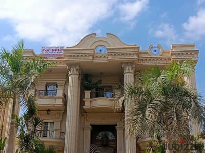 فيلا مستقلة للبيع  بكمبوند النخيل - التجمع الأول