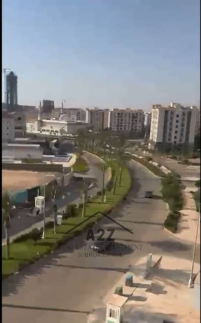 للايجار المفروش فى كمبوند سيليا بسعر مميز تشطيب خاص مكيفة بالكامل فيو مول الفليدج 2 نوم