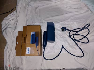 للبيع مكواة بخار يدوية فيليبس (Philips 3000 Series) للبيع مكواة بخار يدوية فيليبس (Philips 3000 Series)