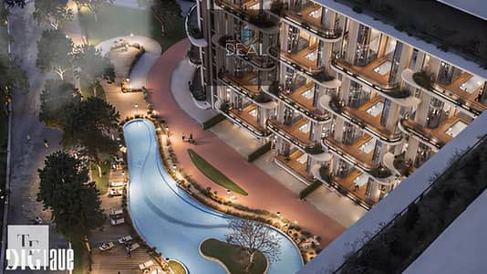 **Apartment for sale in a prime location directly overlooking the Tourist Promenade in R8, with a fixed monthly installment of only EGP 23000!** 