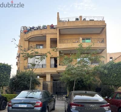 255 sqm apartment in Banafseg 10, 1st Settlement, New Cairo for Sale