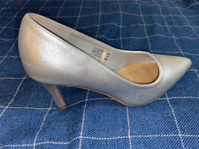 Joy & Roy Silver Heels - Size 37 4