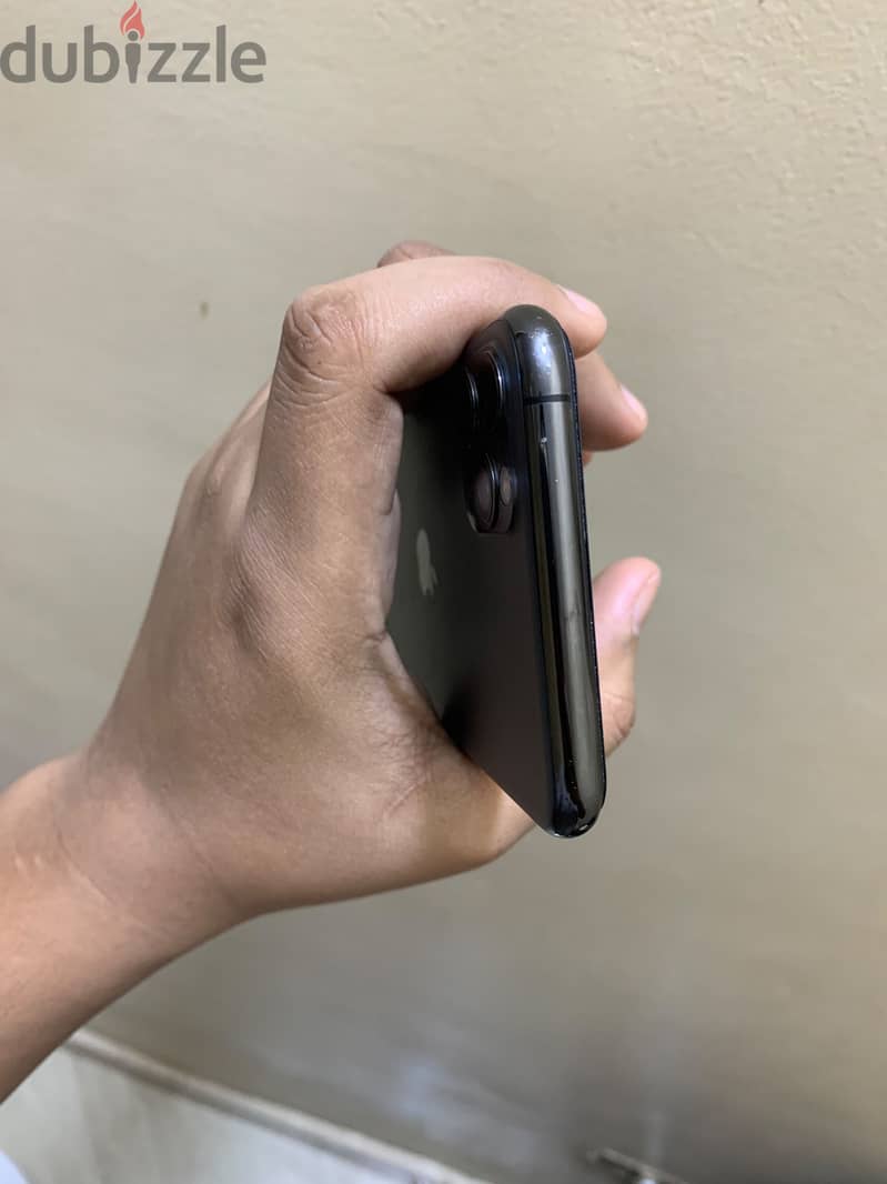 iPhone 11 Pro Max 2