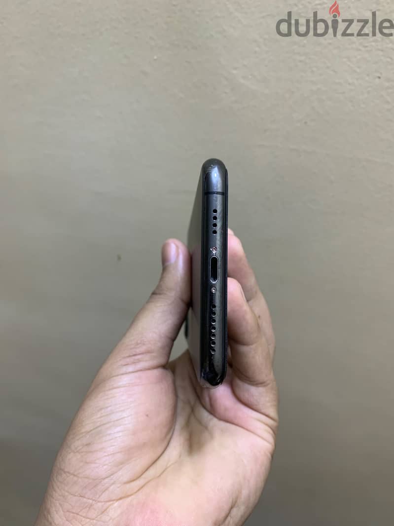 iPhone 11 Pro Max 5