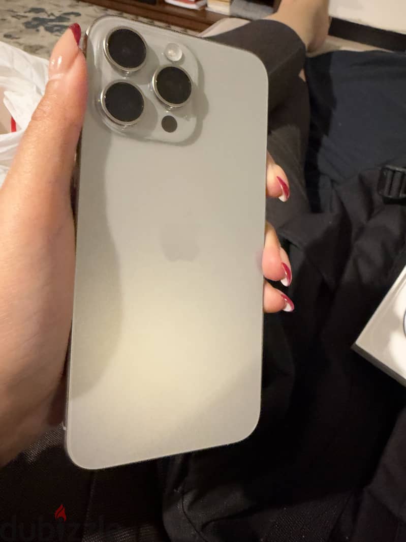 Apple - iPhone 15 Pro Max 3