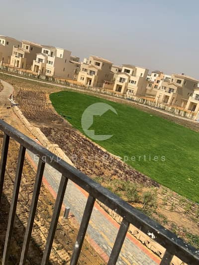 Villa 472m 2nd Row Golf Ready to Move Installments Ready to Move for Sale in Uptown Cairo Emaar Resale