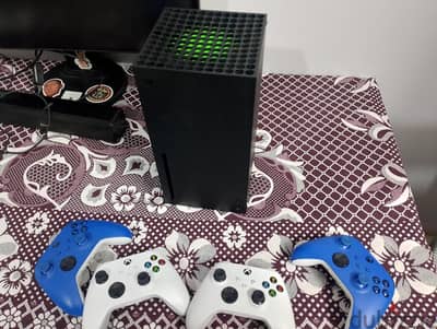 xbox series x 4 controller اكس بوكس سيريس اكس استعمال خفيف