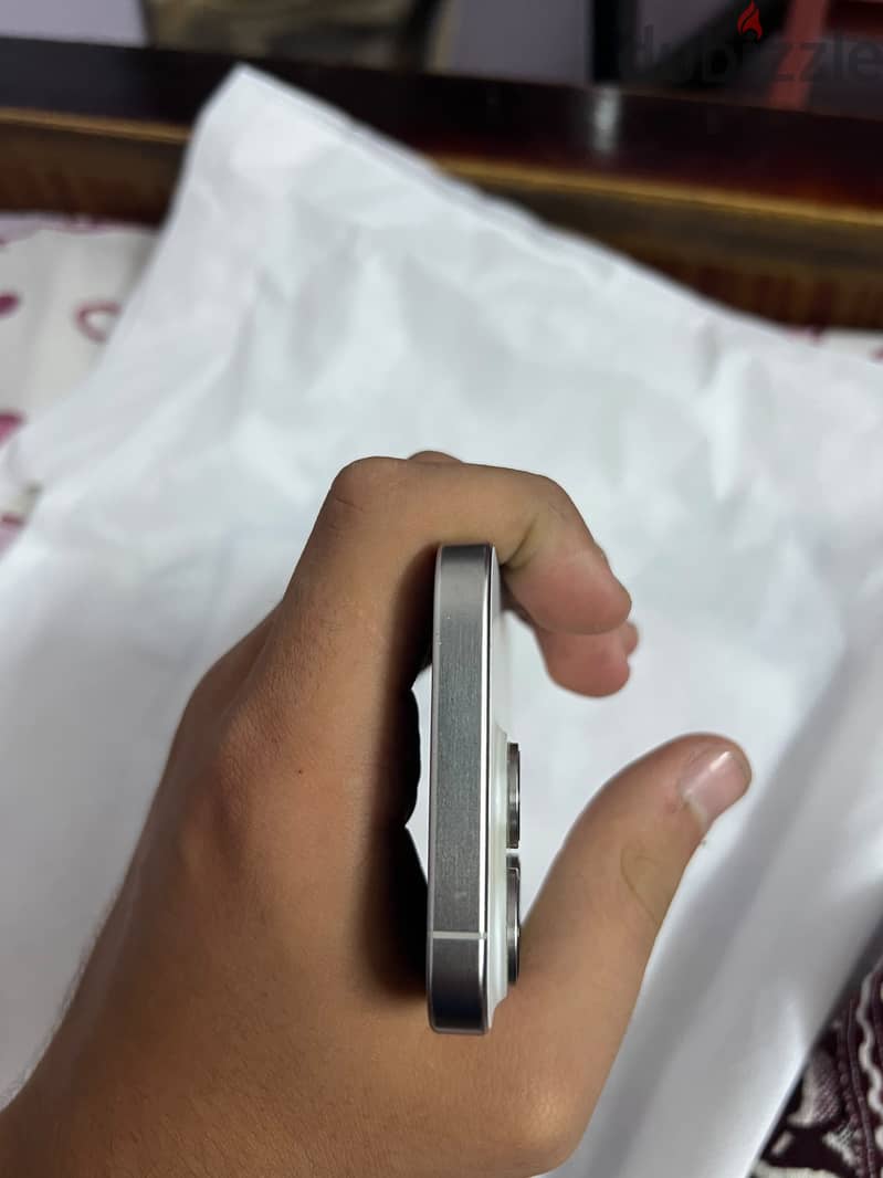 Apple - iPhone 15 Pro 1