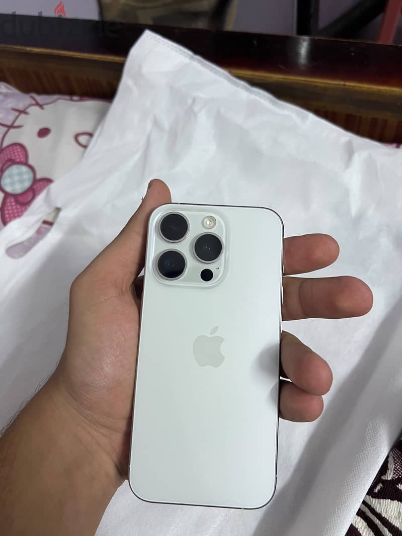 Apple - iPhone 15 Pro 3