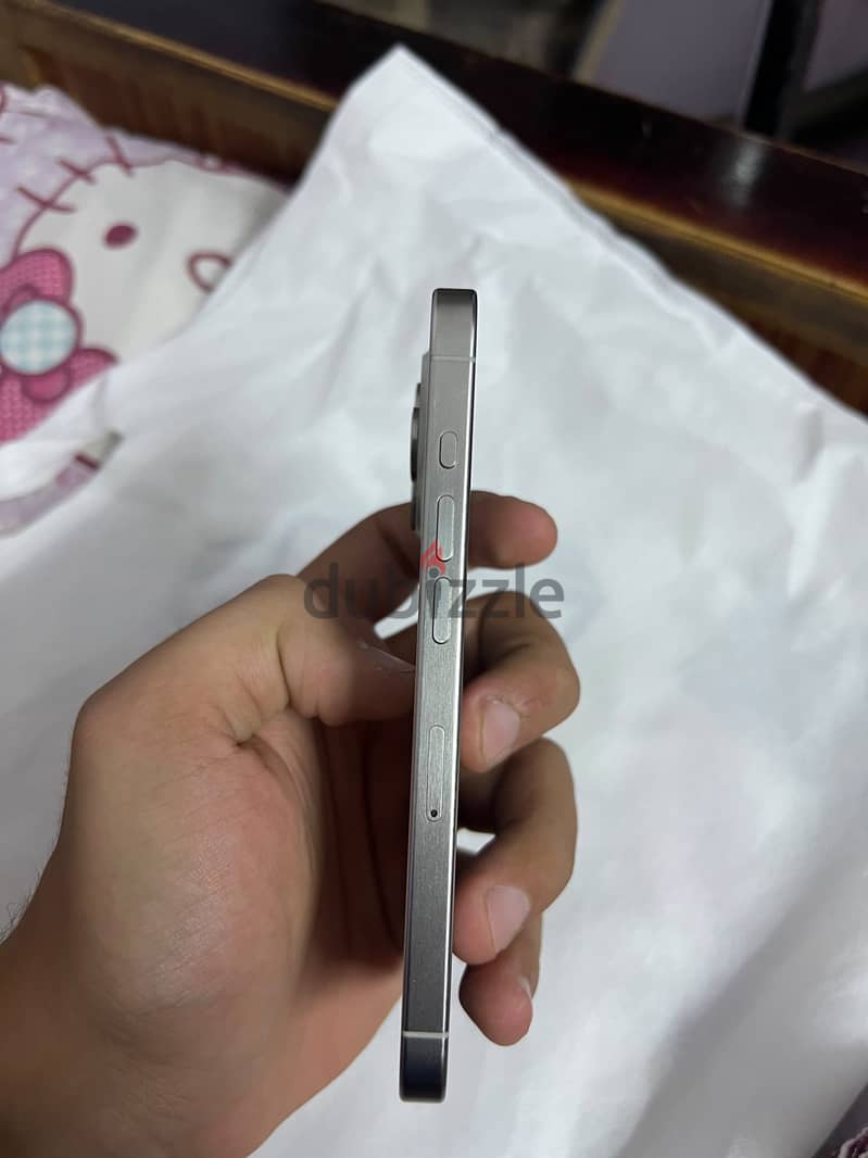 Apple - iPhone 15 Pro 5