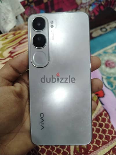 Vivo V40