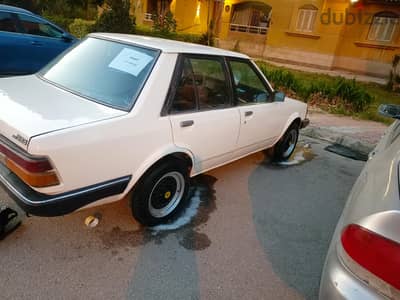 مازدا 323 1983