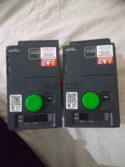 Schneider Electric Altivar 320 إنفرتر للتحكم في سرعة الموتور